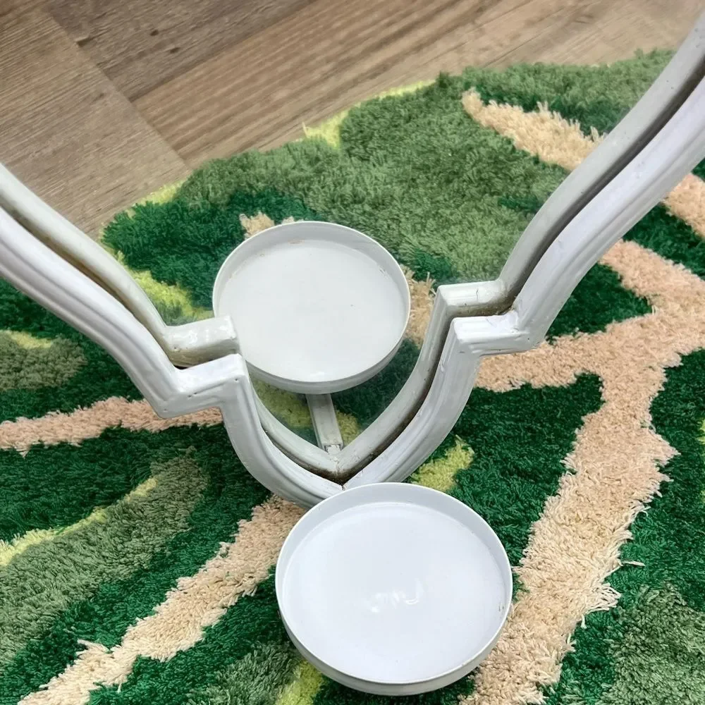 N/A 18” white